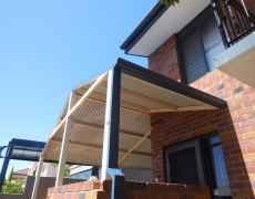 Long single Steel carport makes such a difference to this Como home